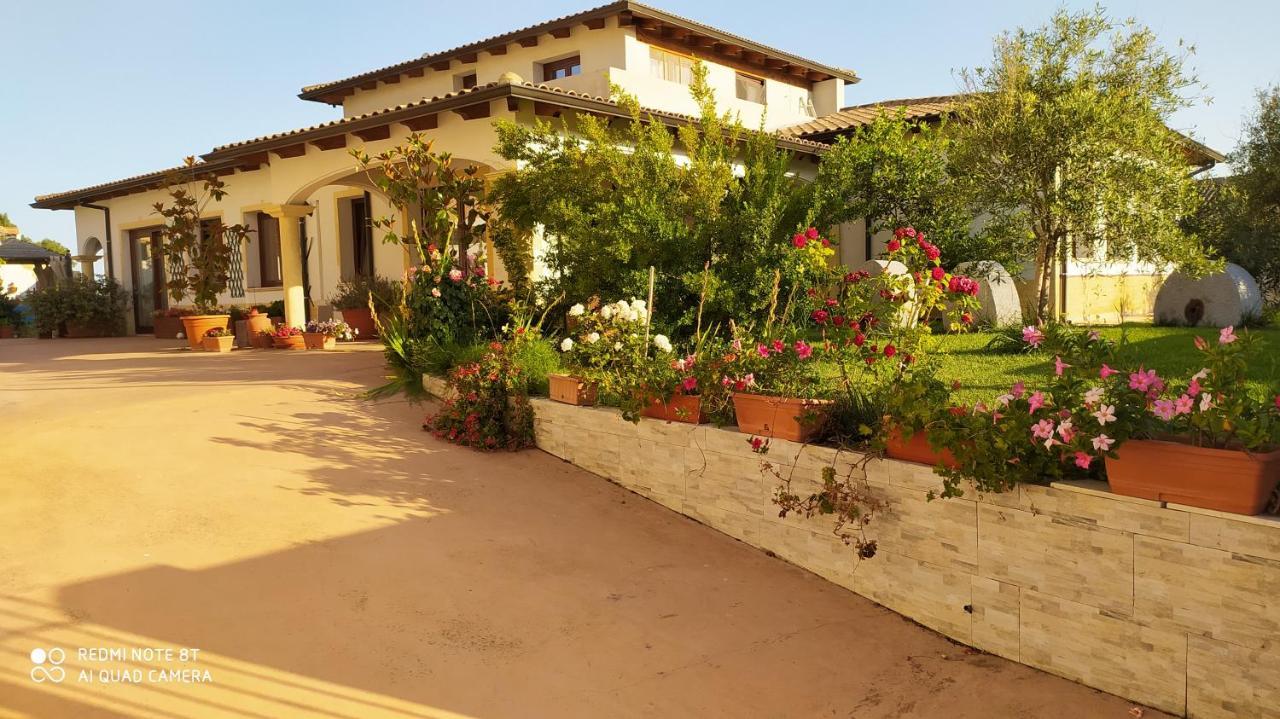 I Giganti Bed & Breakfast Riola Sardo Dış mekan fotoğraf