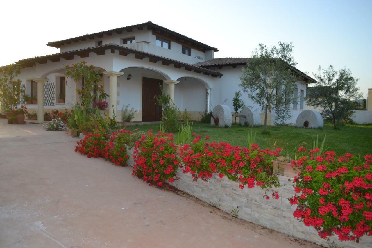 I Giganti Bed & Breakfast Riola Sardo Dış mekan fotoğraf